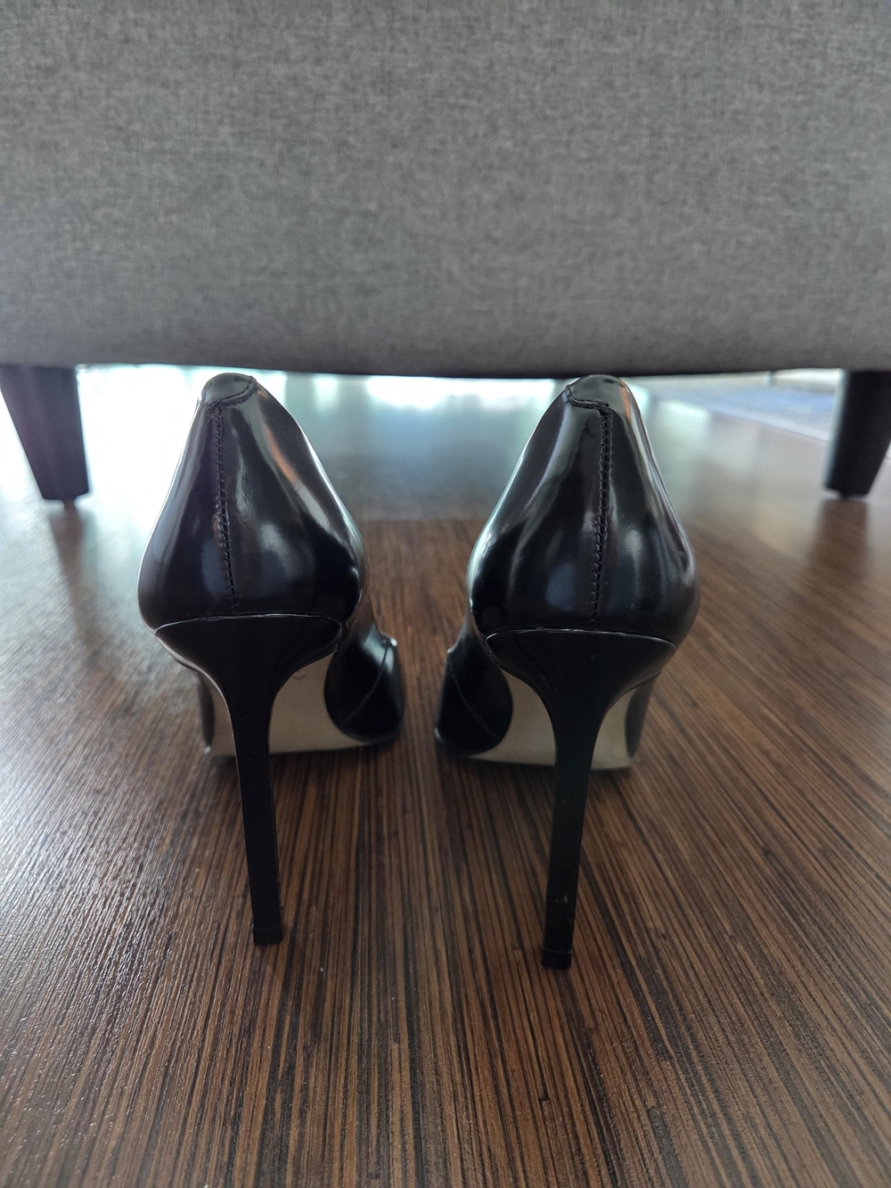 Aldo Glossy Black Pointed Stiletto Pumps - Picture 3 of 5